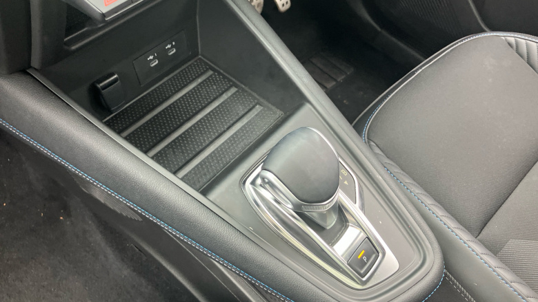 Renault Symbioz 1.6 E-Tech FHEV 145 Iconic Esprit Alpine 5dr Auto Hybrid Estate